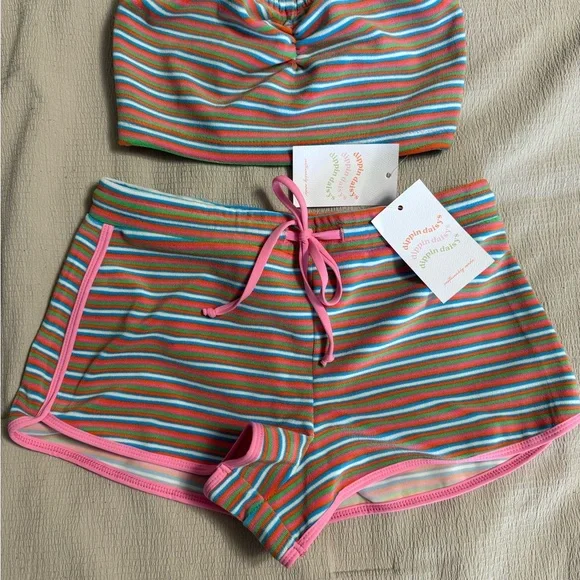Dippin' Daisy's Multicolor Striped Set - Picture 1 of 11